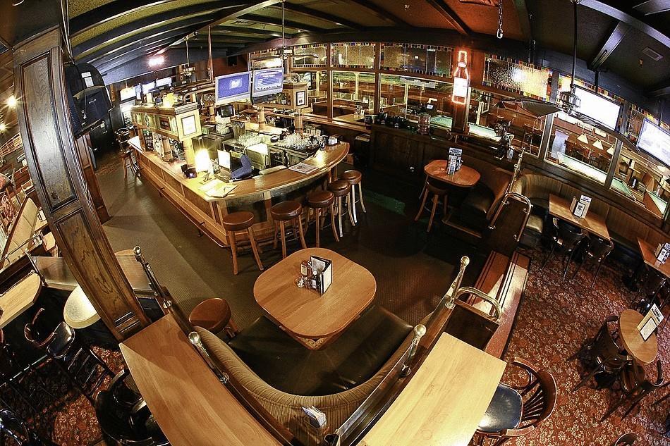 Compass Point Inn - Surrey Restauracja zdjęcie