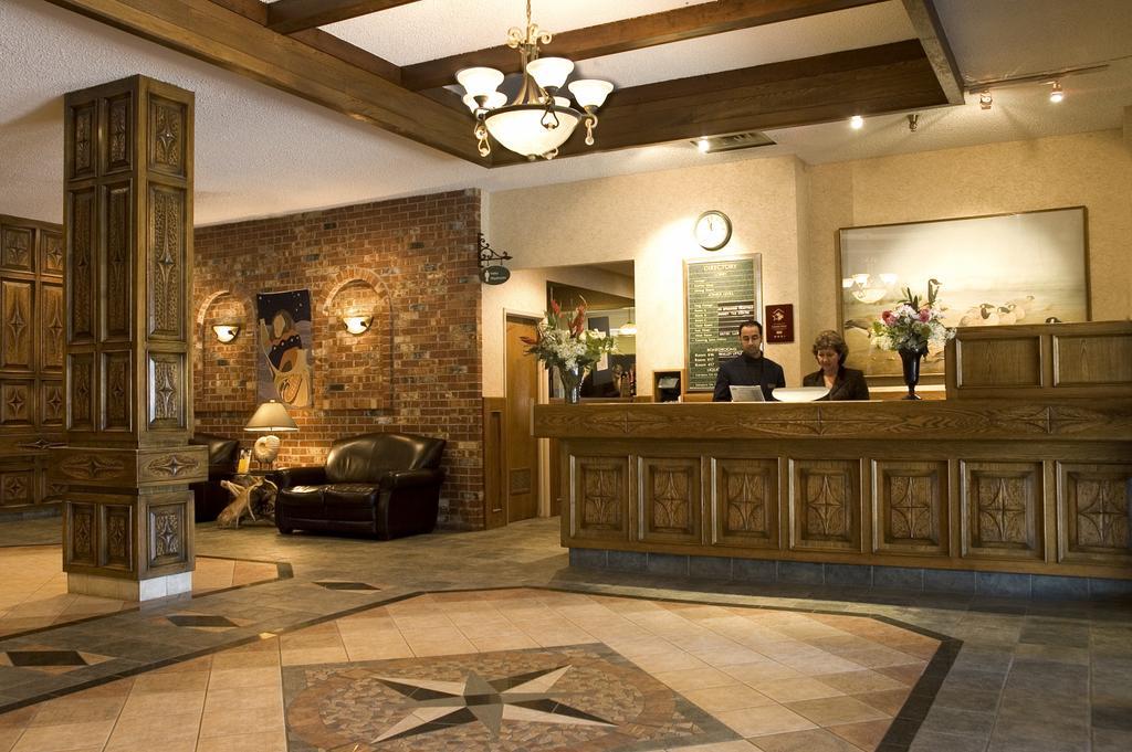 Compass Point Inn - Surrey Wnętrze zdjęcie
